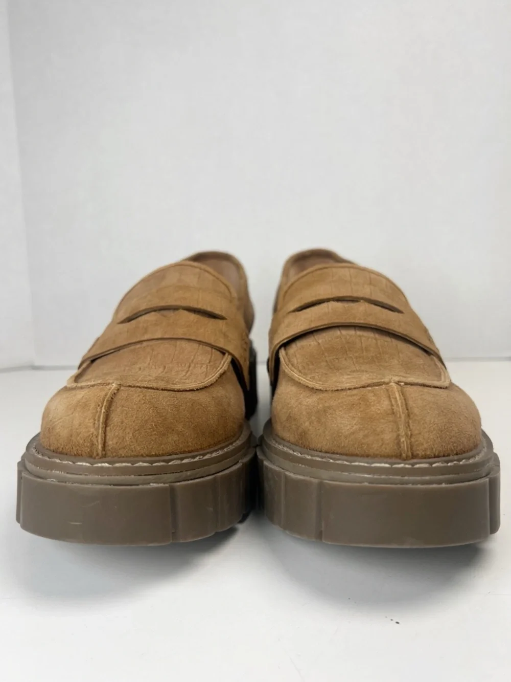 VIONIC Women’s Size 10 Tan Brown Nubuck Elodie Platform Penny Loafer